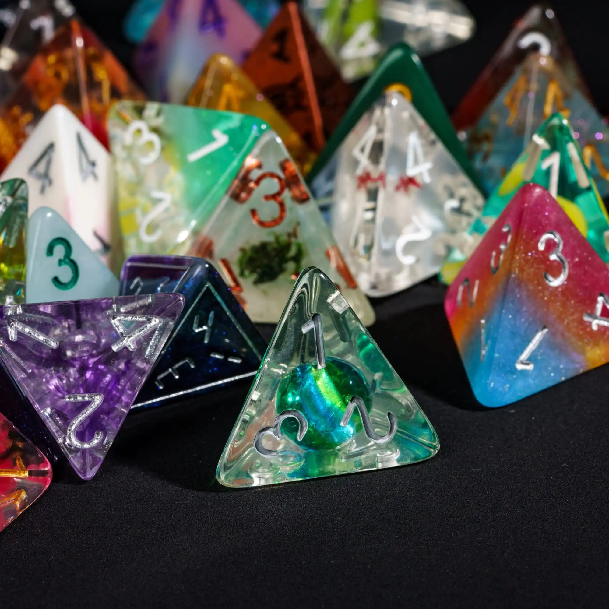 7Pcs Polyhedral Dice Set Random Color